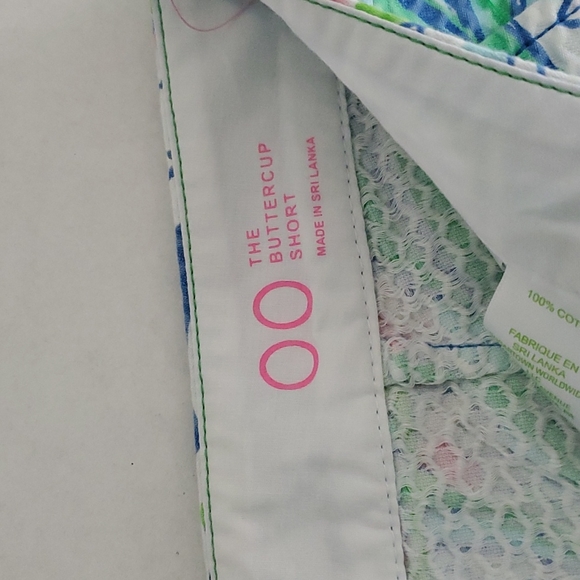 Lilly Pulitzer Shorts - Picture 4 of 4